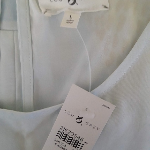 🍁🍁🍁NWT Lou & Grey Light Blue Sleeveless  Top - Picture 3 of 8